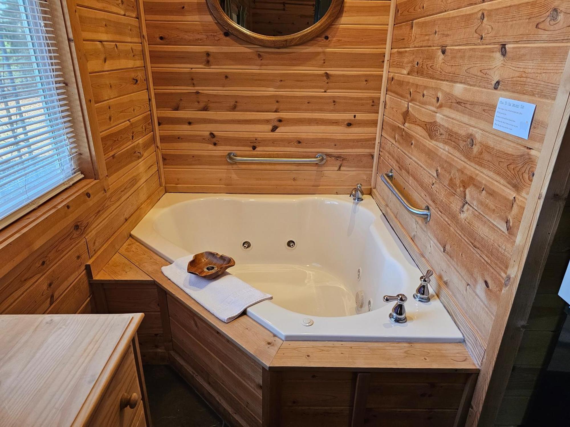 5 Min To Beaver Lake-King Bed-Fire Pit-Jetted Tub #4 Eureka Springs Ngoại thất bức ảnh